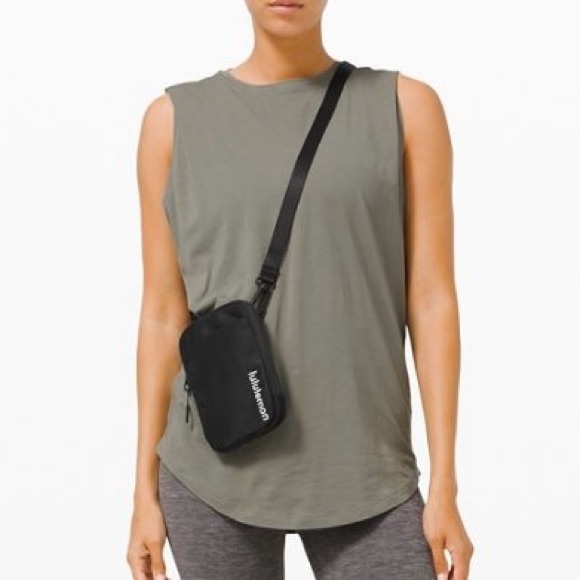 LULULEMON Athletica Black Easy Access Crossbody Bag - Picture 3 of 16